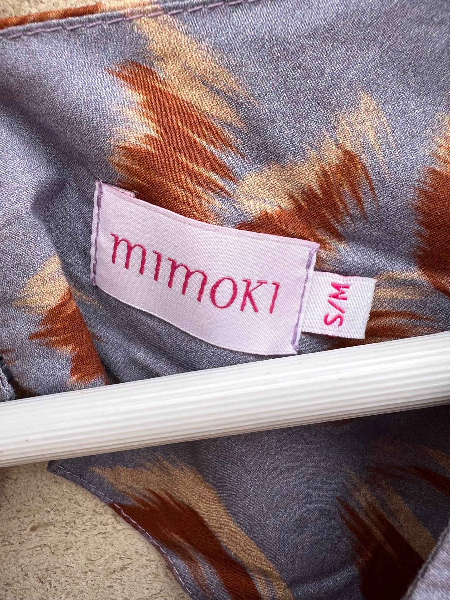 MIMOKI. Top morado estampado  T.s/m