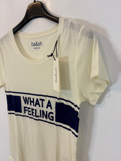 BA&SH. Camiseta color crudo letras azules