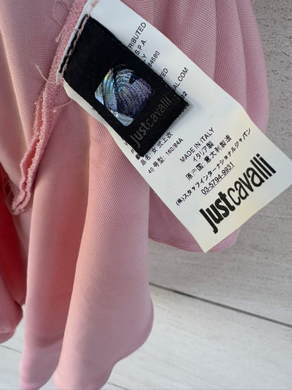 JUST CAVALLI. Top rosa  claro detalle escote
