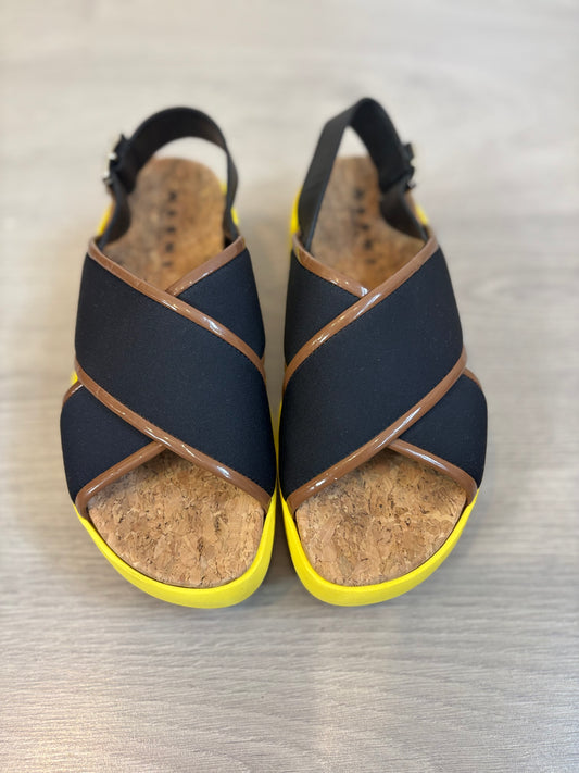 MARNI. Sandalia plataforma modelo Fussbett