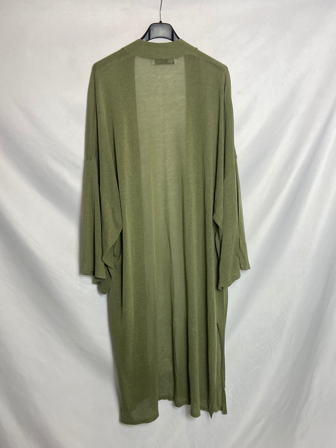 ZARA. Fine green Ts cardigan