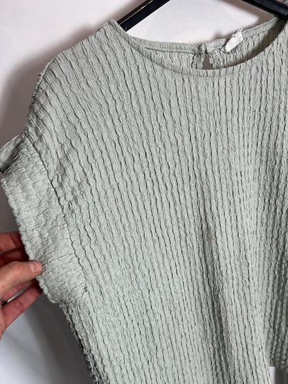 ZARA. Total look top y pantalón textura. T 13-14 años (XS)