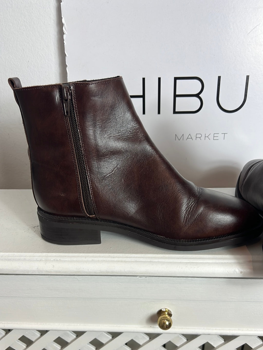 MIMAO. Botones marrones piel. T 38