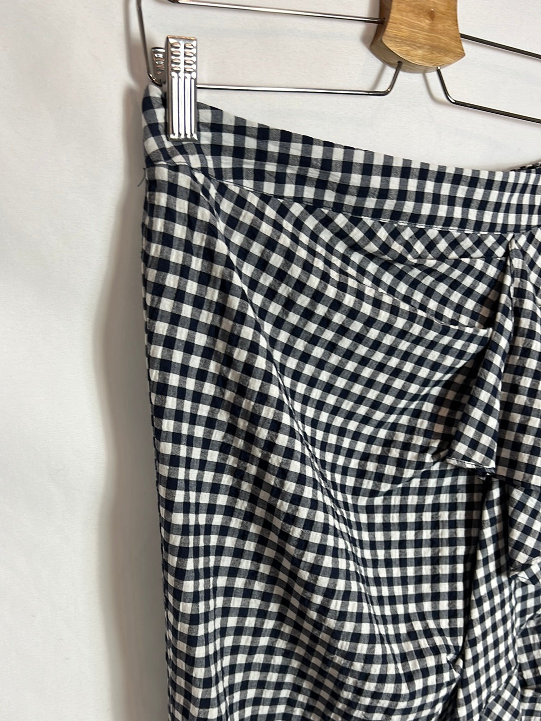 TOPSHOP. Falda midi vichy . T 38