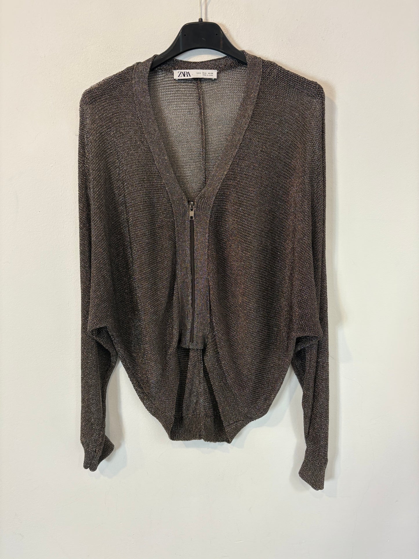 MASSIMO DUTTI. Short green skirt with pocket T.xs