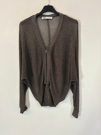 MASSIMO DUTTI. Short green skirt with pocket T.xs