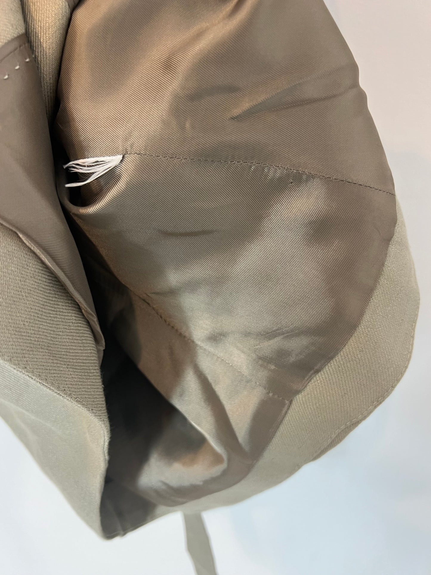 MASSIMO DUTTI. Chaleco beige T.s