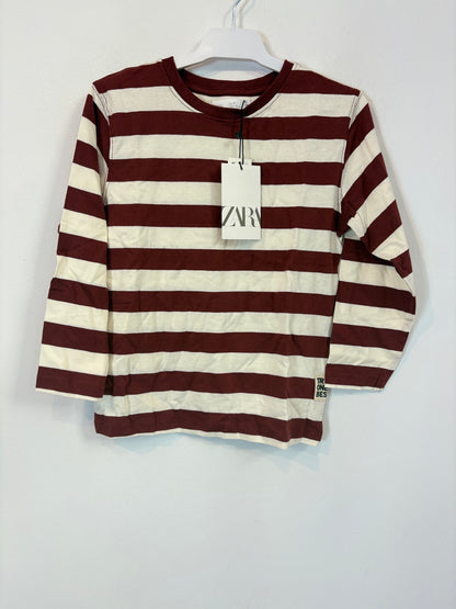 ZARA. Camiseta rayas burdeos media manga. T 6 años