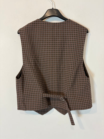 SEE U SOON. Conjunto pantalón y chaleco cuadros