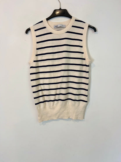 ZARA. Beige striped Ts top