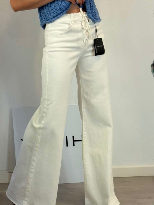 MASSIMO DUTTI. Denim blanco pata ancha