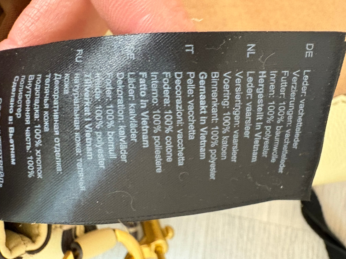 SANDRO. Bolso beige piel doble textura