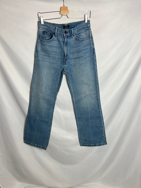 POLO RALPH LAUREN. Medium wash straight-leg denim. Size 28R(38)