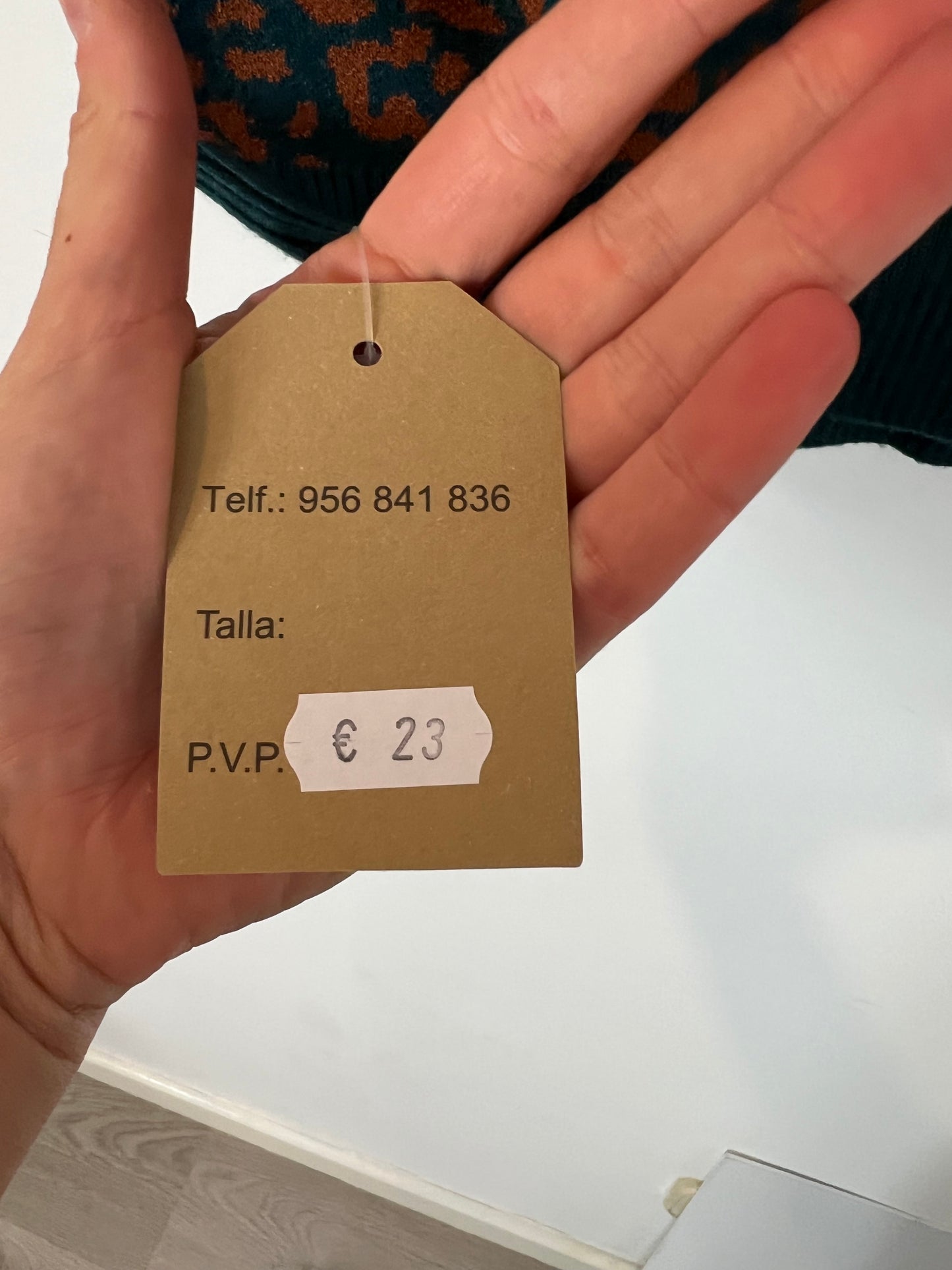 LAMIAR. Blue print sleeveless sweater YOU(S)