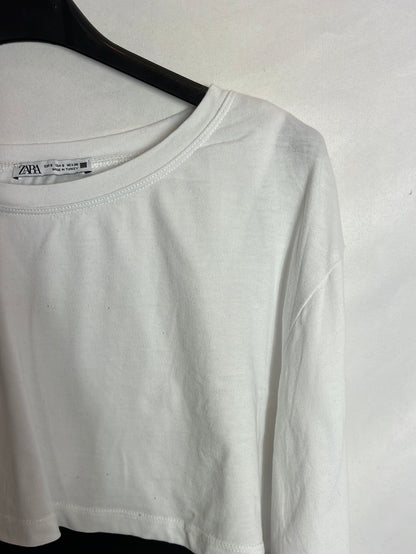ZARA. Camiseta crop blanca manga larga. T S
