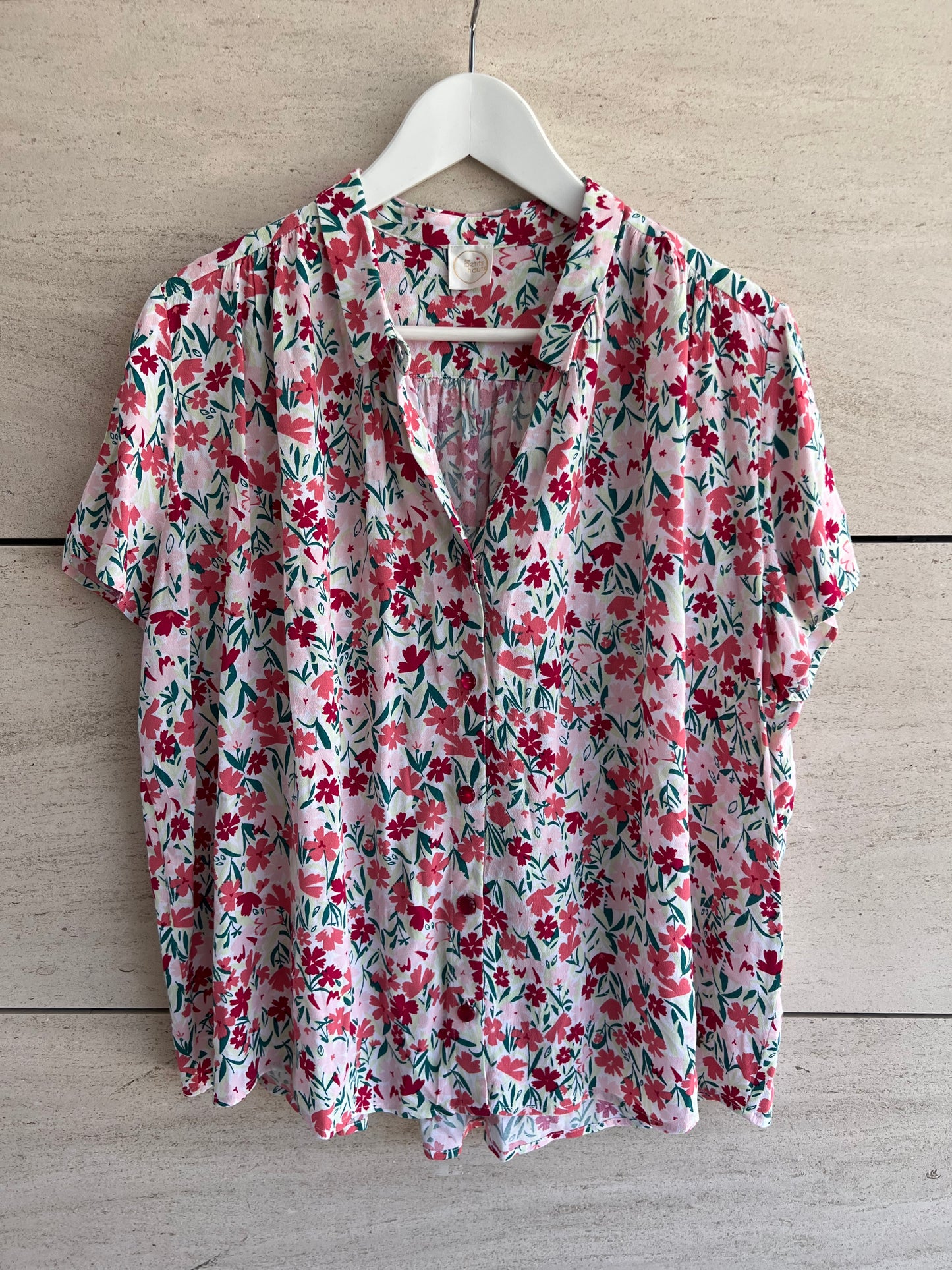 DES PETITS HAUTS. Flowing floral blouse. M