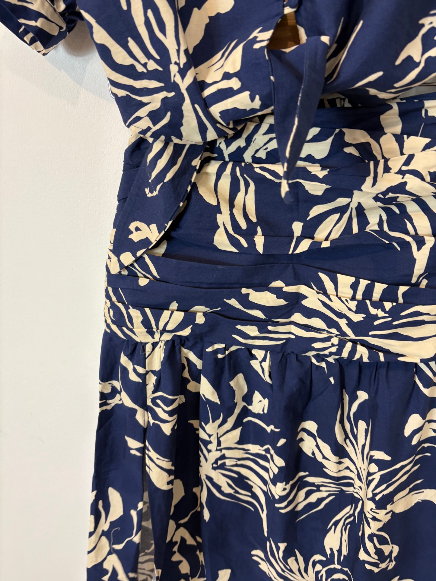 ZARA. Conjunto falda y blusa azul estampado