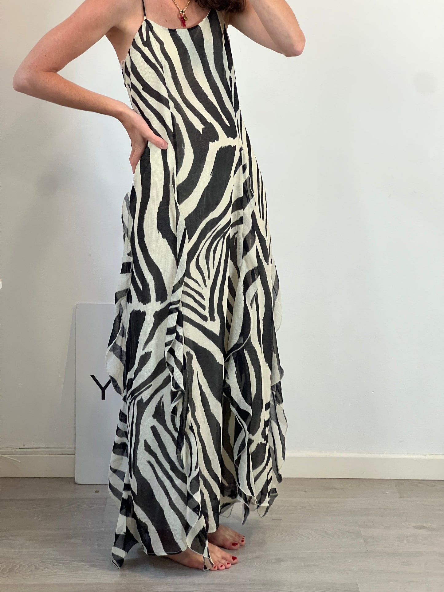 H&M. Vestido largo animal print T.m