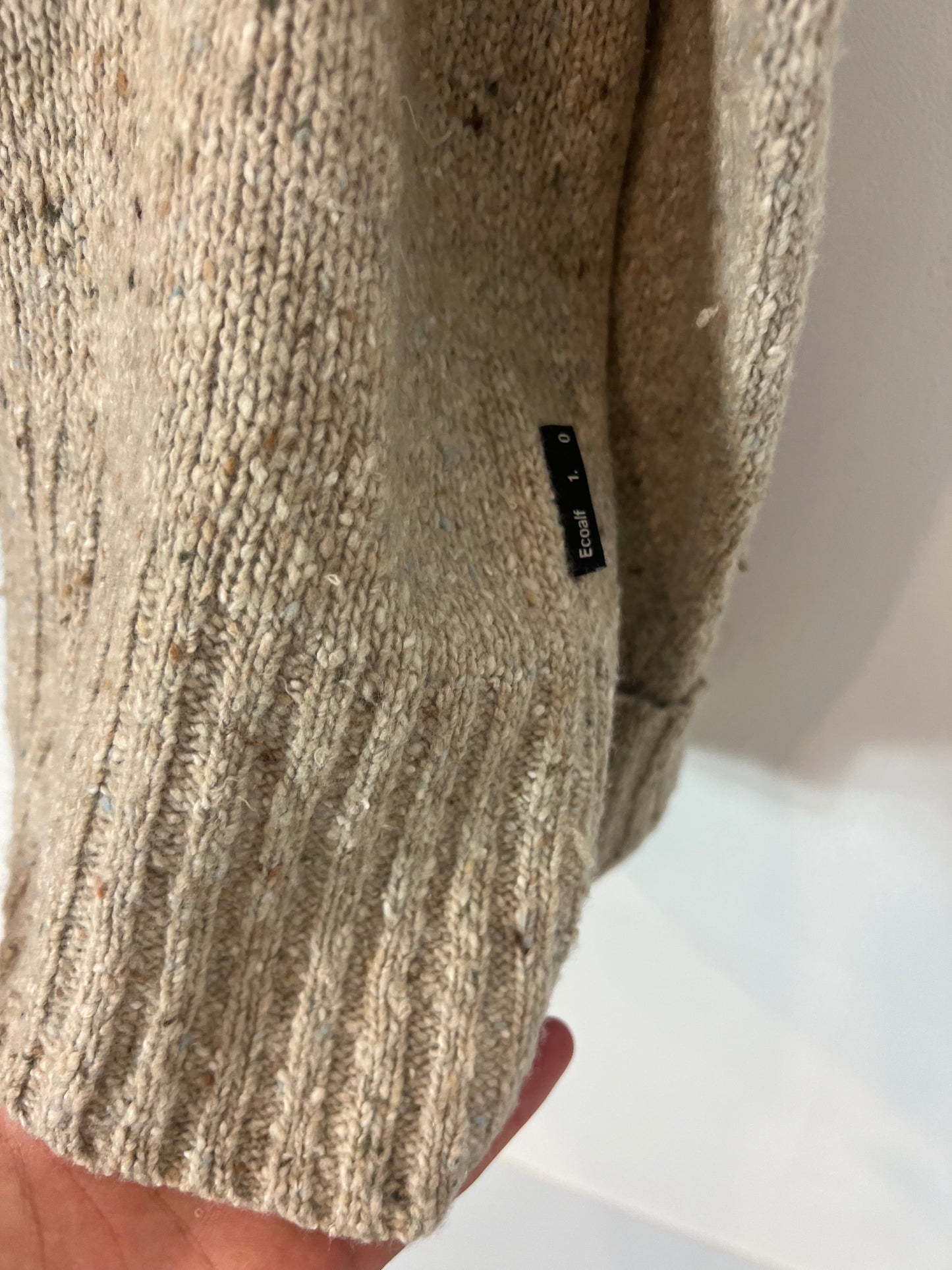 ECOALF. Jersey beige jaspeado cuello vuelto. T M