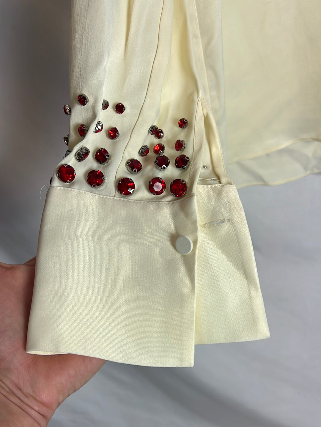 ZARA. Vanilla blouse with rhinestones. TM