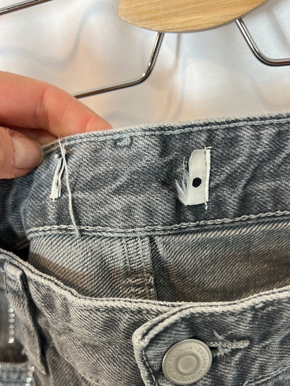 ZARA. Gray denim with wide leg details. Size 38