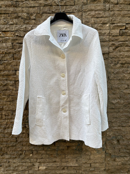 ZARA. White textured jacket. S (XS, S(M))