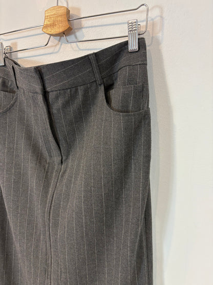 ZARA. Falda midi gris rayas