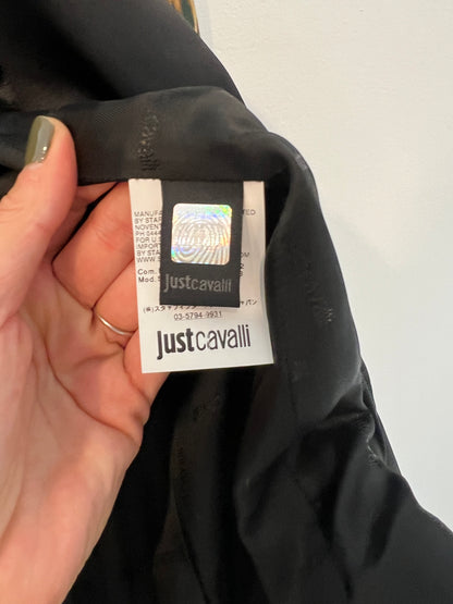 JUSTCAVALLI. Blazer tonos beige estampada T.L