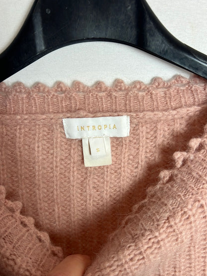 INTROPIA. Jersey rosa lana detalle cuello y puños. T S