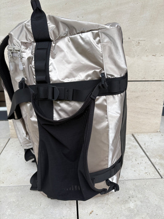 ZARA Ski. Mochila ski metalizada