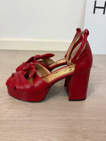 SOPHIE&LUCIE. Sandalia piel roja plataforma. T 38