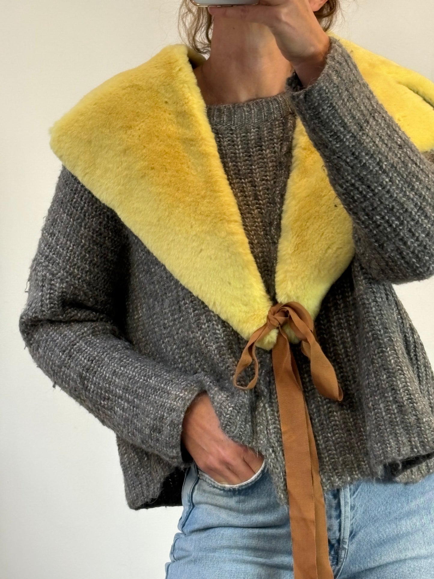 MALIPARMI. Cuello pelo colores