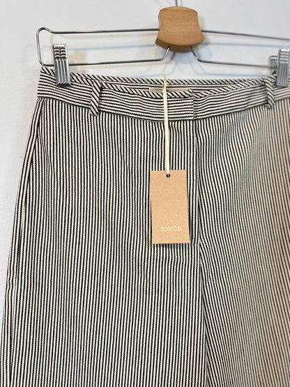SESSÚN. Pantalón palazo rayas T.36