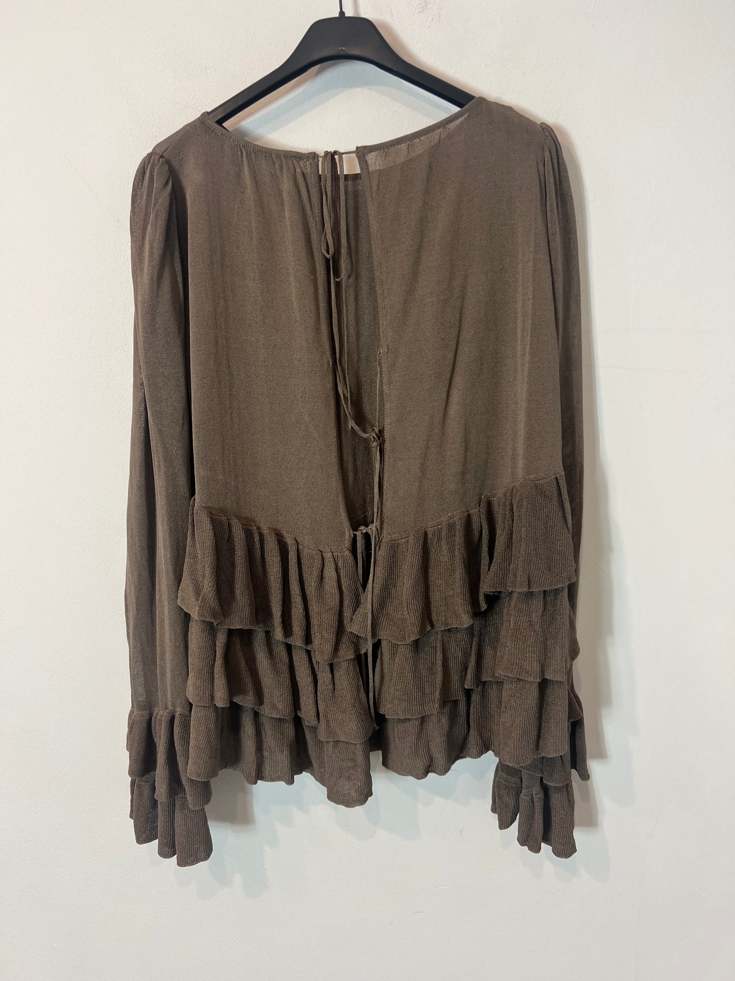 ZARA. top punto volantes T.s