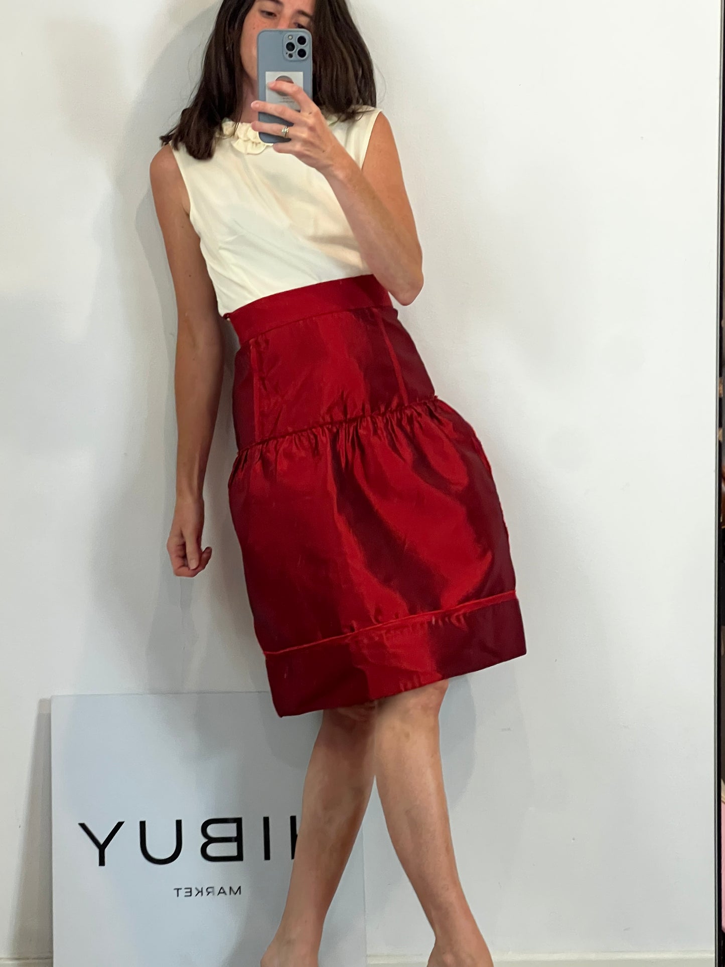 DOLCE & GABBANA. Falda midi roja vuelo