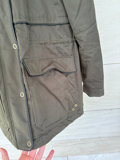 ZARA. Parka acolchada verde capucha. T S