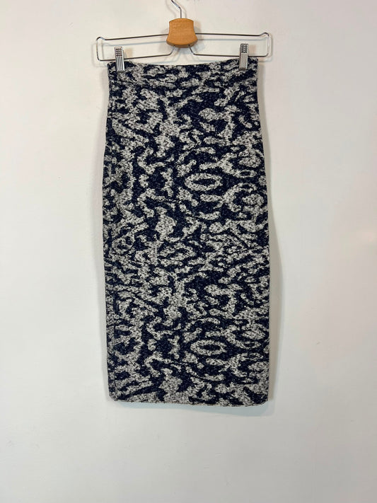 UTERQÜE. Falda estampada con lana