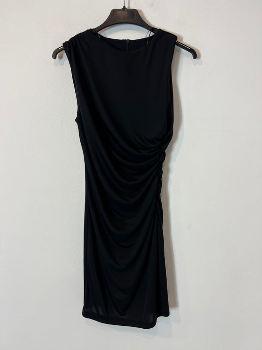ZARA. Vestido negro corto fruncido. T S
