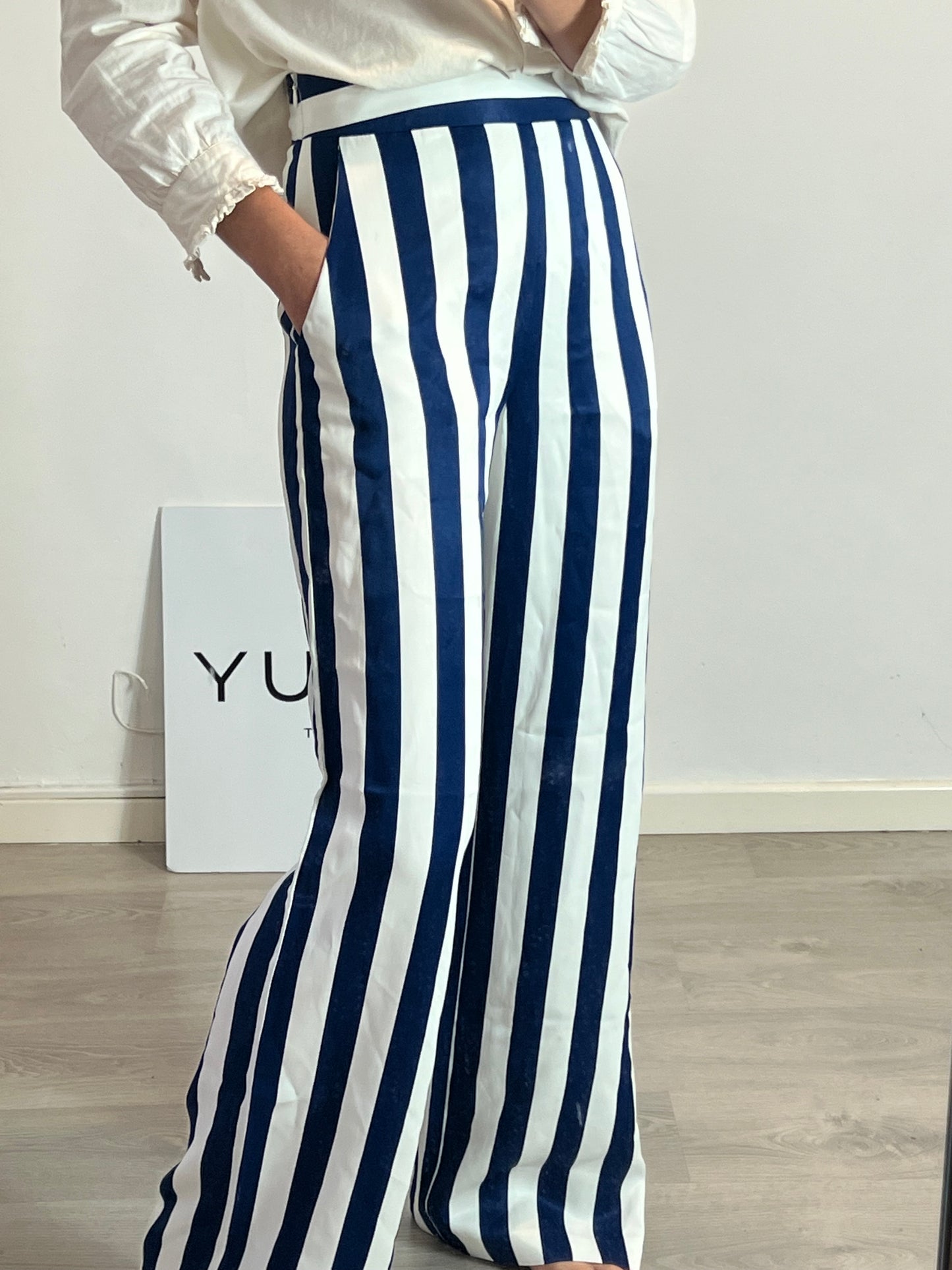 UTERQÜE. Flowy Ts striped trousers