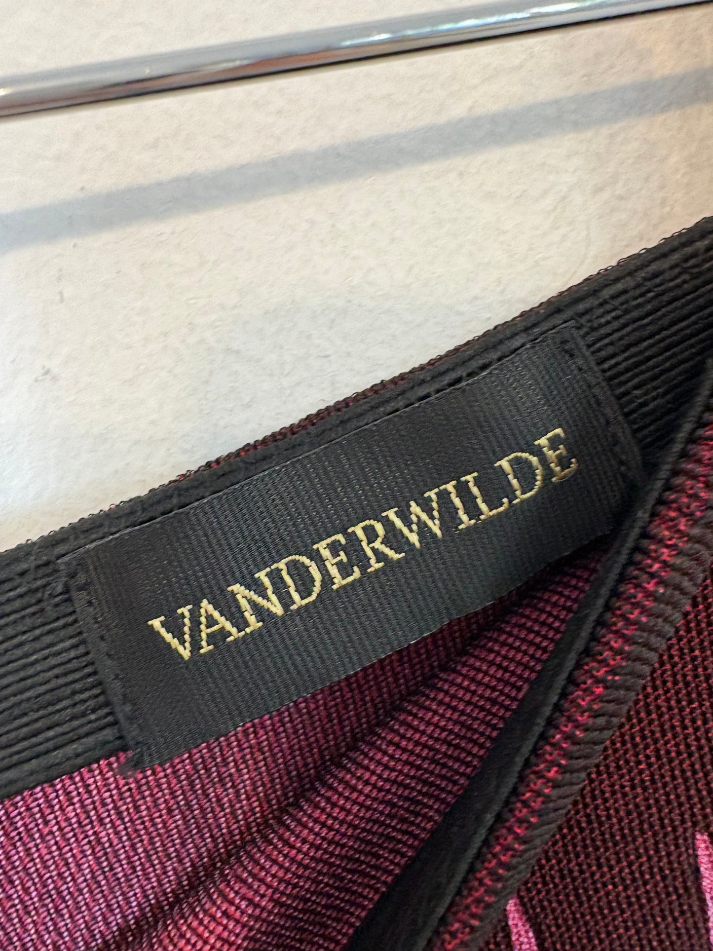 VANDERWILDE. Conjunto top y falda estampado. T 36