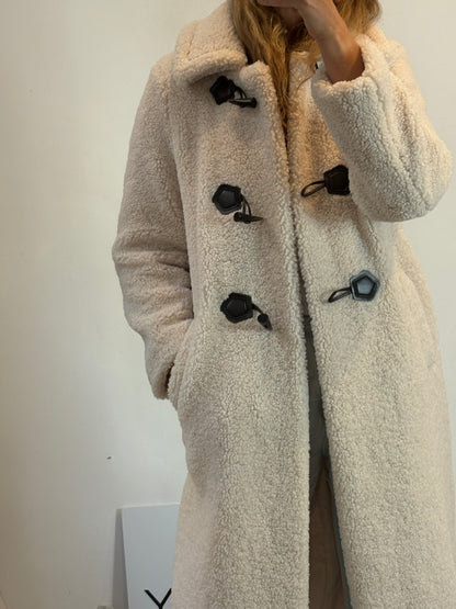 ZARA. Abrigo largo borrego