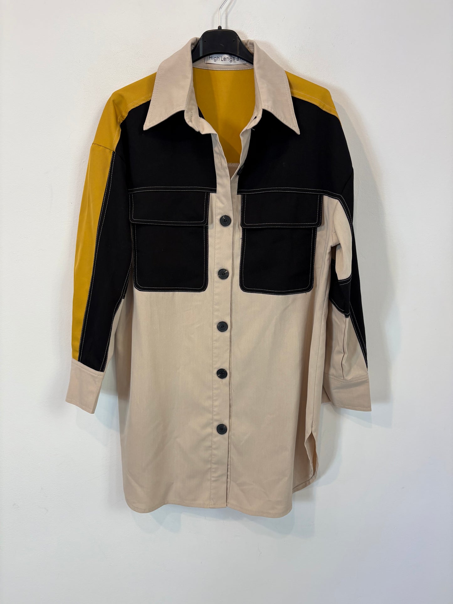 HIGH LENGTH FAN. Tricolor shirt with pockets. TM/L