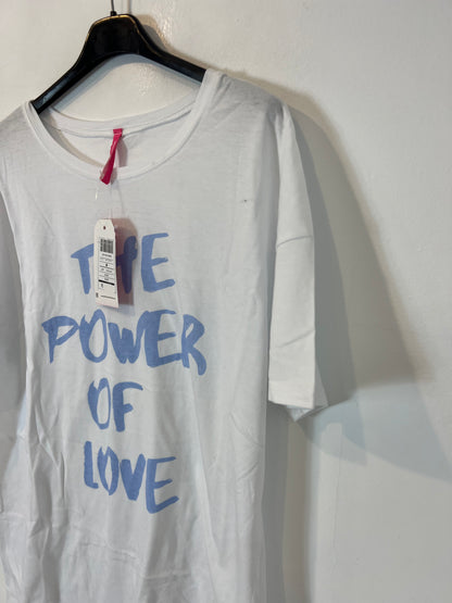 PINK WOMAN. camiseta blanca "the power" T.m