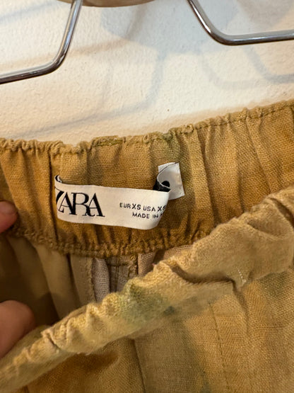 ZARA. Conjunto tie die lino