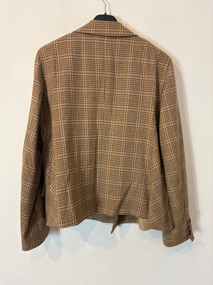 INTROPIA. Traje de chaqueta cuadros tonos beiges