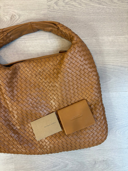 BOTTEGA VENETA. Bolso de hombro piel trenzada