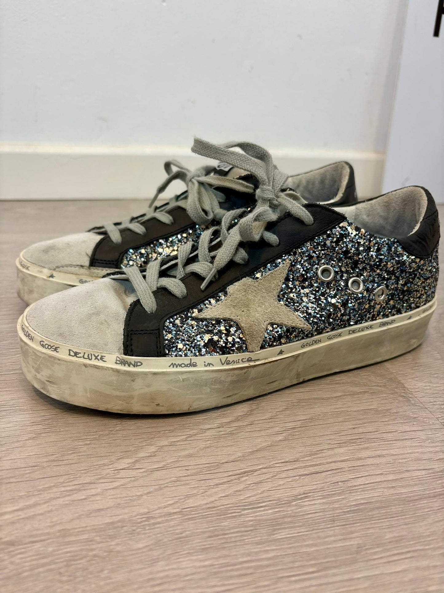 GOLDEN GOOSE. Zapatillas glitter Limited Edition. T 39