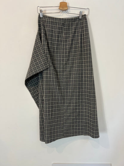 CLOTILDE SEMILLOSA. Falda midi gris cuadros T.m