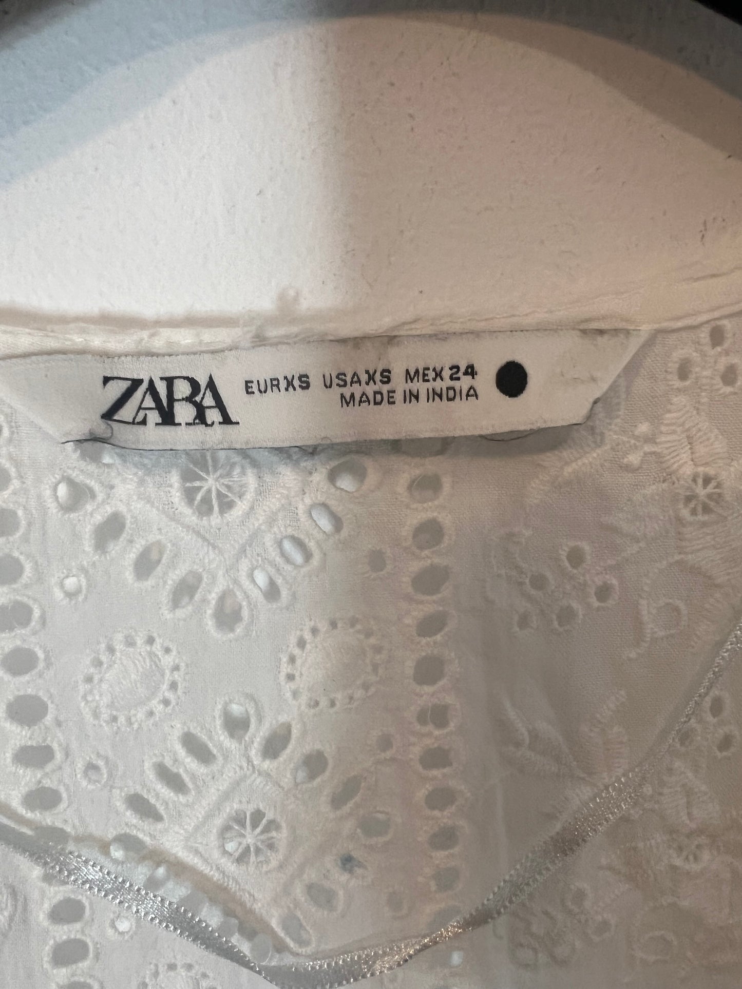 ZARA. Vestido doble textura blanco  T.xs