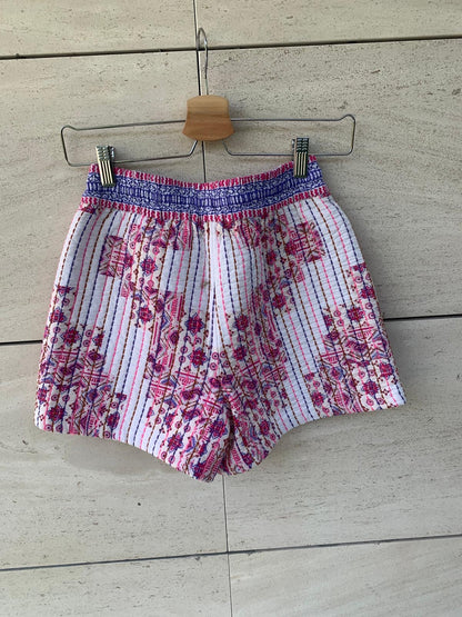ZARA. Conjunto textura colores y bordados